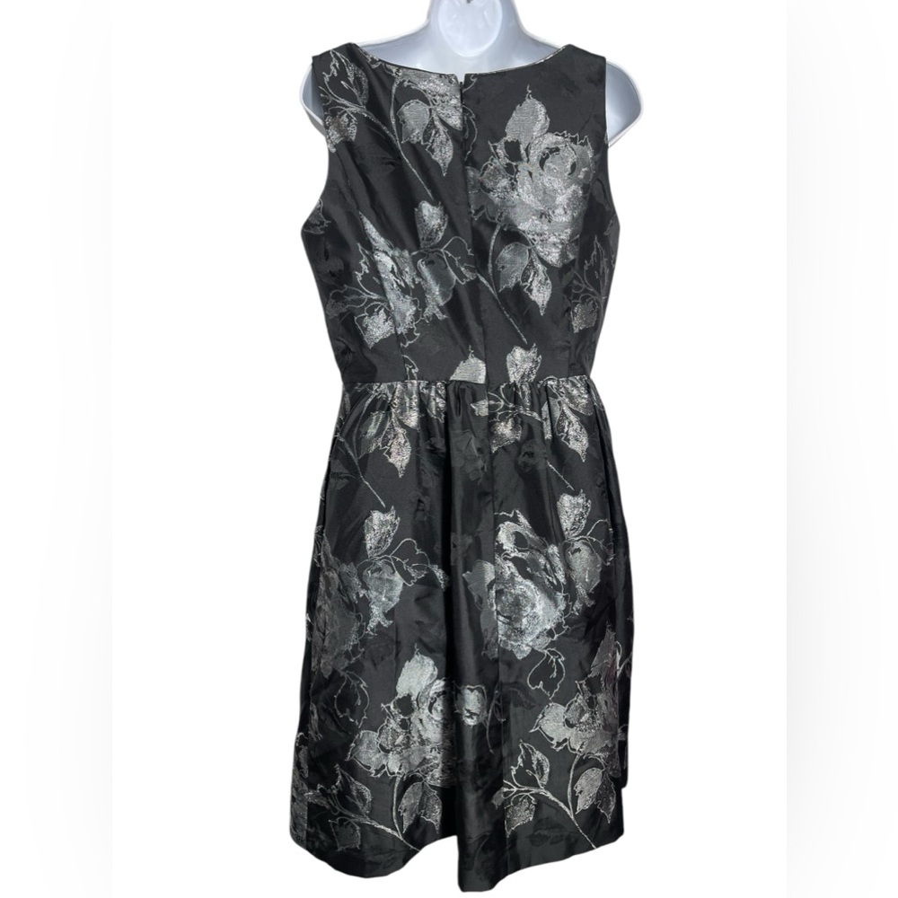White House Black Market dress size 10 black & silver metallic cocktail dress 🖤 - Picture 4 of 8